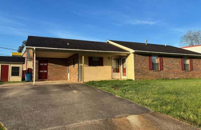 17 8th Street Northwest - 17 8th Street Northwest, Arab, AL 35016