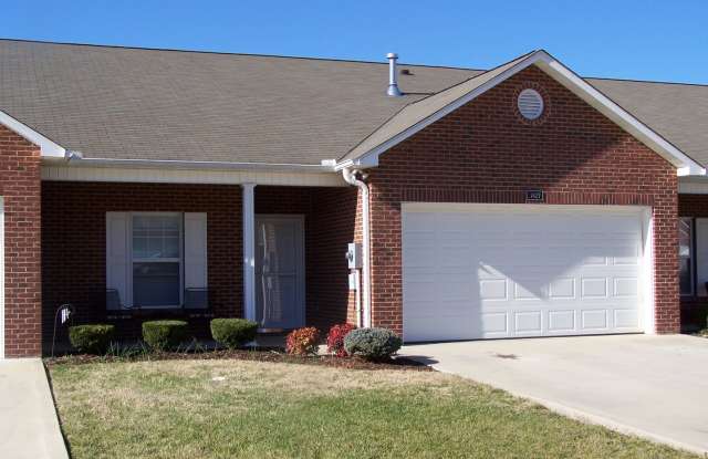 Charming Ranch-Style Townhouse!