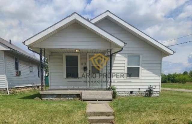 2450 Pearl St.
