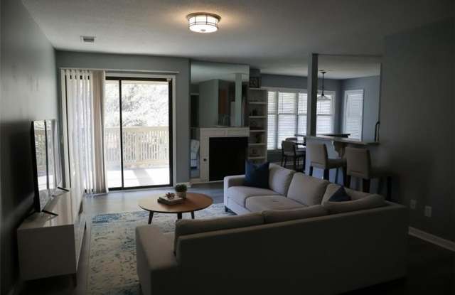 Photo of 1103 Garden Court