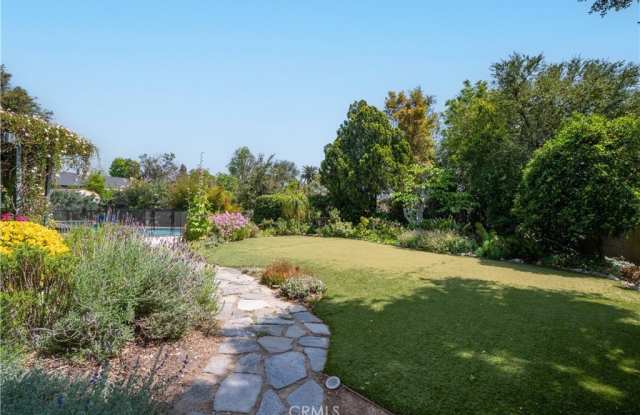 Photo of 124 Sequoia Court