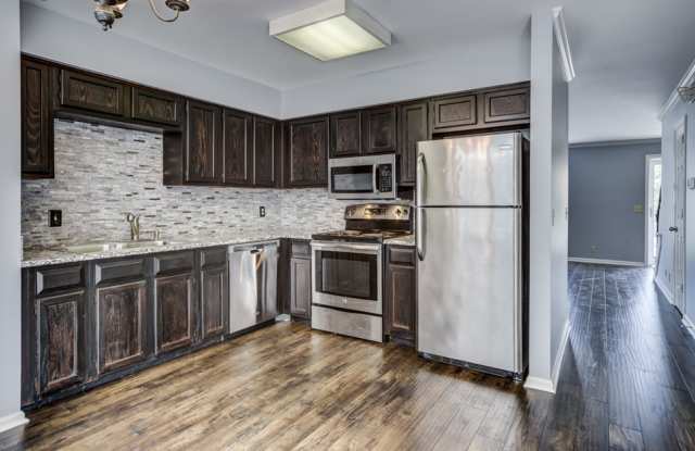 200 N Royal Oaks Blvd