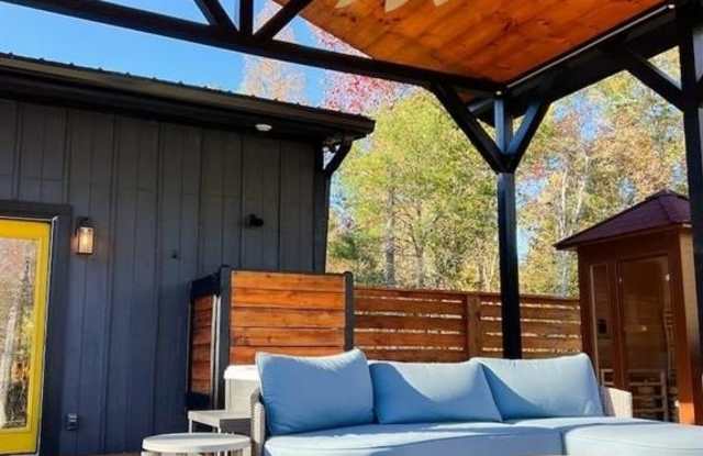 300 Burbano Creekside Landing