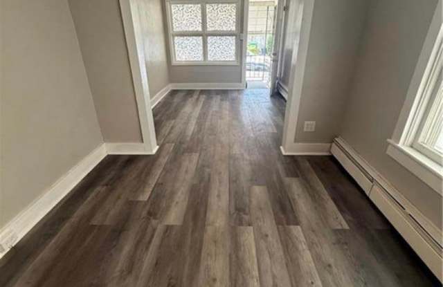 60-62 Luzerne Street