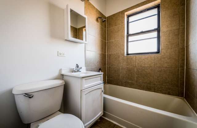 6400 S. Rockwell Street Apartments