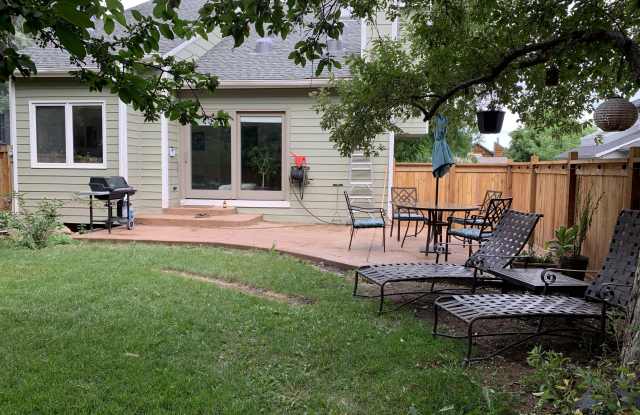 3625 Roundtree Court