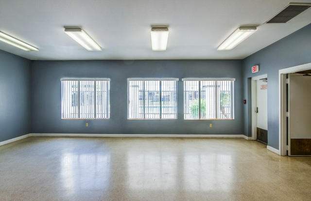 1093 Thomas Ave Unit D22