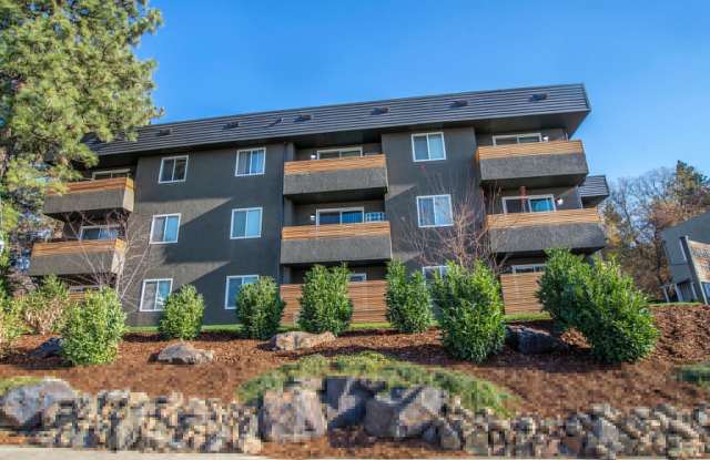 831 S. Lincoln Street