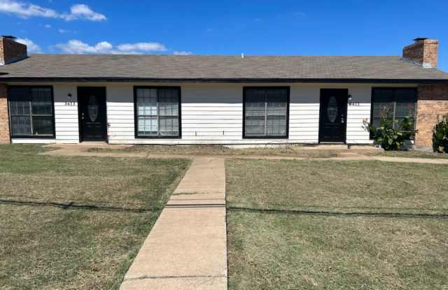 3411 Pewitt Drive - 1