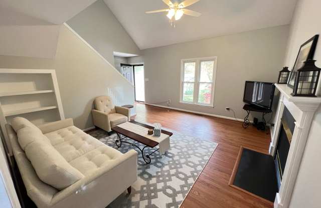 Room in 3 Bedroom Home at Kingsmill Rd