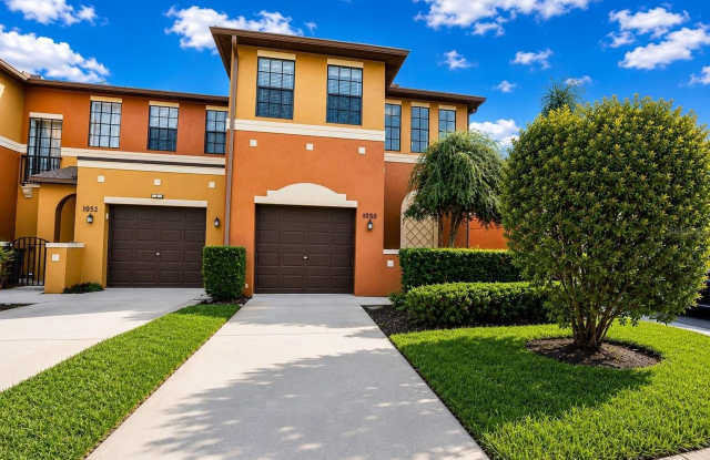 1050 BLACKWATER Drive
