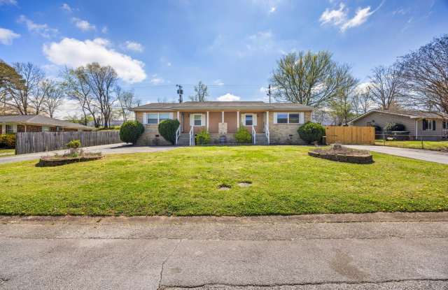 Charming 2 Bedroom in Hixson! Pet Friendly!