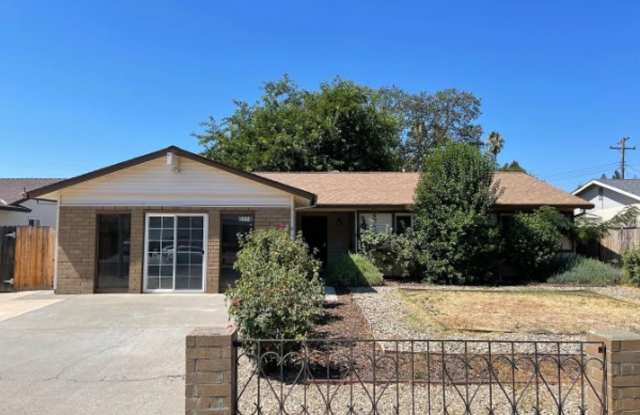 Beautifully Remodeled 5bd Single Story House