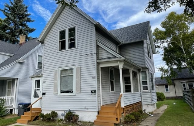 1443 S 9th St - 1443 South 9th Street, Sheboygan, WI 53081