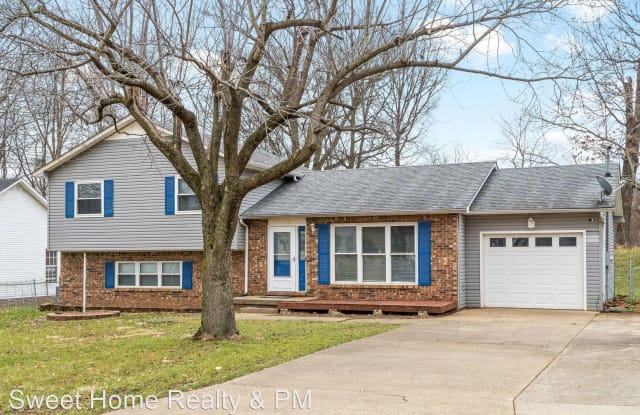 145 Oak Tree Drive - 145 Oak Tree Drive, Oak Grove, KY 42262