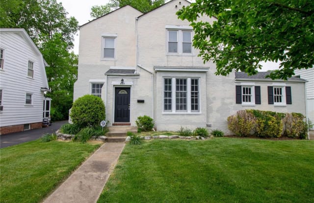 469 Catalina Avenue - 469 Catalina Avenue, Webster Groves, MO 63119