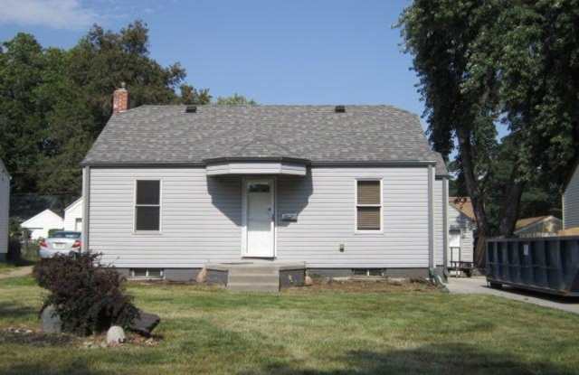 COMING SOON! Florence/Minnie Lusa Area 4 bed 3 bath, partial finished basement, w/ garage $1,850