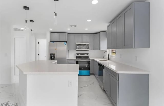 2505 39th Street Southwest