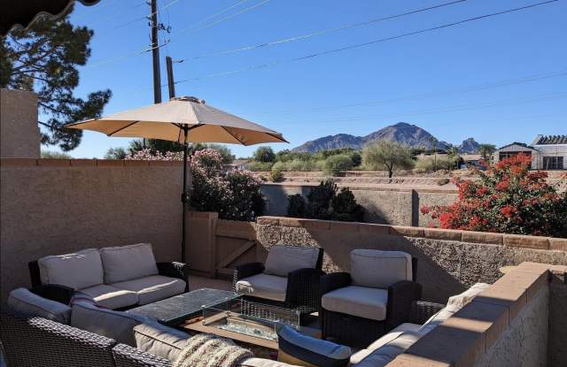 Photo of 6466 N 77th Place