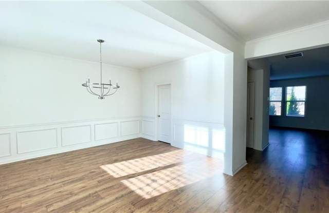 5406 Town Square Way