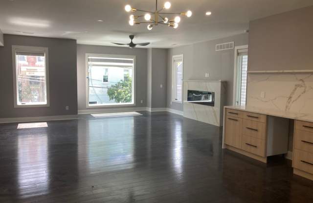 Extravagant New Construction in Polish Hill – A Must-See Luxury Rental!