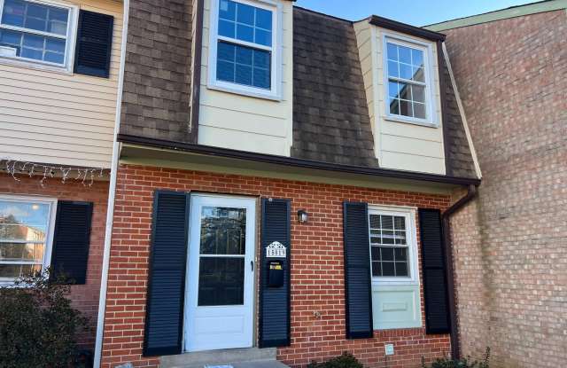 15019 ASHDALE Circle