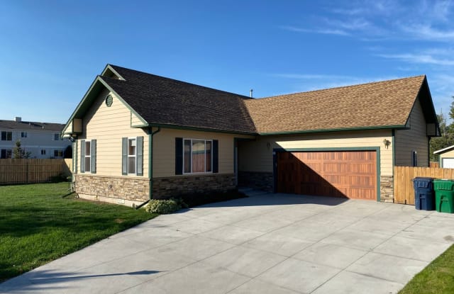 11 Sweetgrass Ave - 11 Sweetgrass Avenue, Bozeman, MT 59718