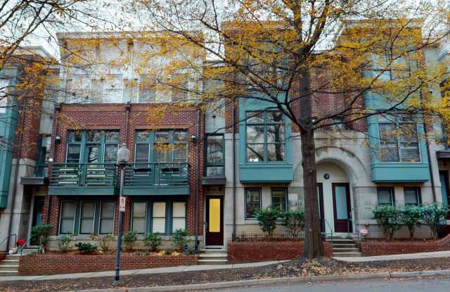 Stunning Urban Living at 630 E 10th St, Charlotte, NC 28202