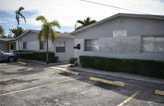 633 NW 6th Ct