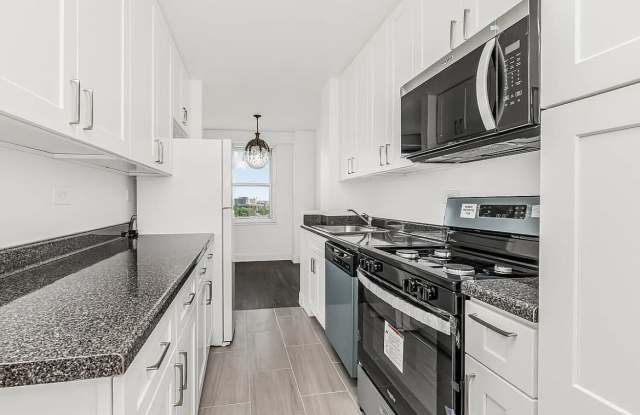555 Kappock St Apt 19B