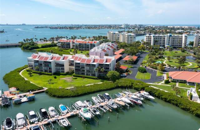 7907 SAILBOAT KEY BOULEVARD S