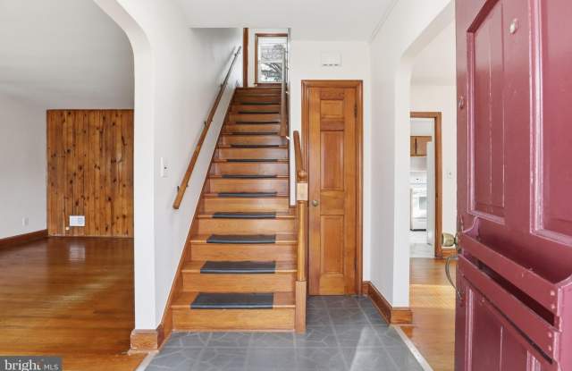 13411 WOODBRIDGE Street