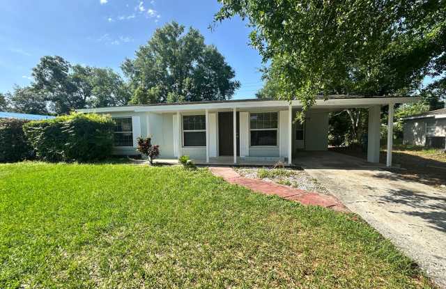 Charming 3-Bedroom Home in Orlando – Available Now!