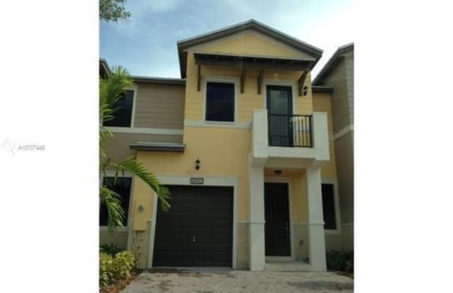 10450 Northwest 58th Terrace - 10450 Northwest 58th Terrace, Doral, FL 33178