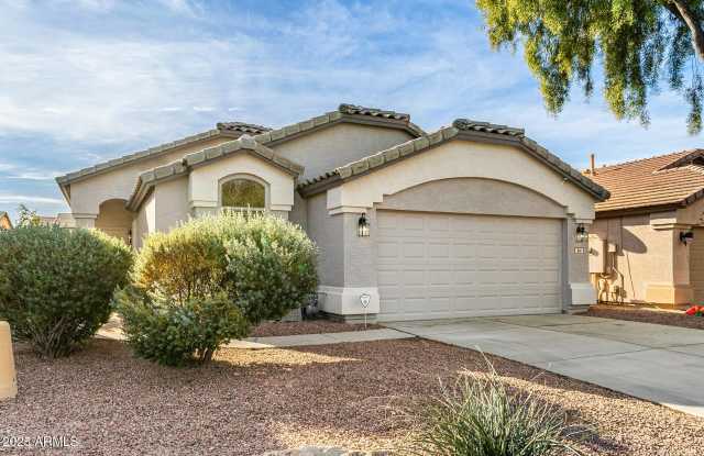 911 E LOVEGRASS Drive