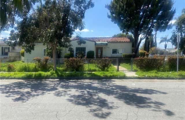 215 N Holly Avenue