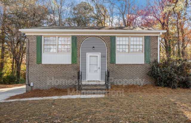 Photo of 735 Ashbrook Rd