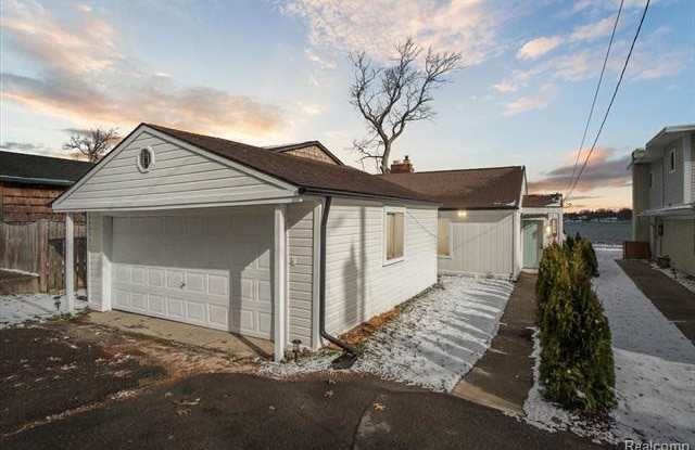 5096 DURNHAM Drive