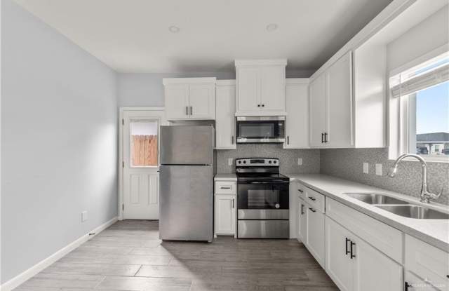 11018 33rd Lane unit: 2