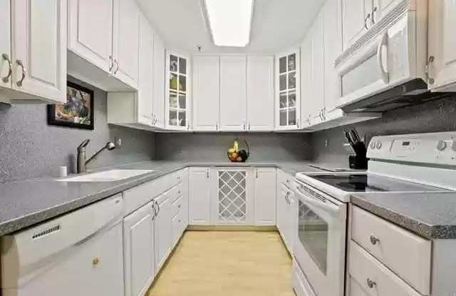 Photo of 638 Arcadia DR