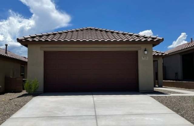 Photo of Sahuarita- 3 bedroom/ 2 bathroom single story home