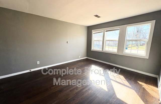 1233 15th Way Southwest