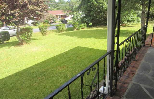 Hidden Enclave of Ranch Style Homes