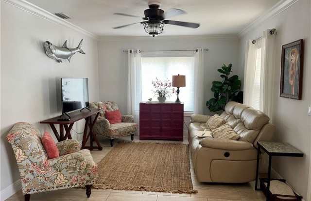 2171 NE Pelican Terrace