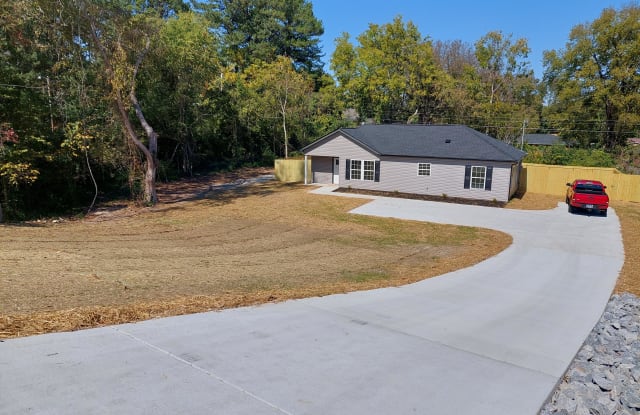 312 North James Campbell Boulevard - 312 North James Campbell Boulevard, Columbia, TN 38401