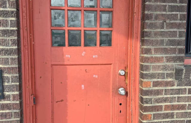 2 bedroom 1 bath second floor unit