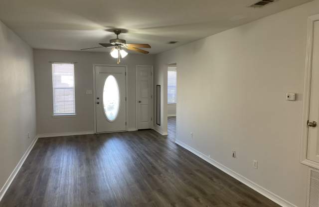 5476 Quail Creek Cir