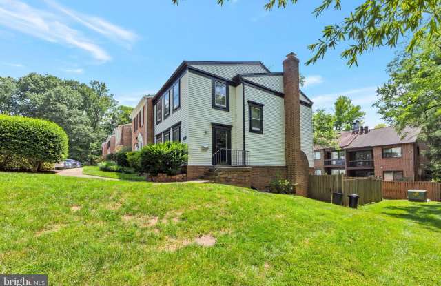8809 SURVEYORS Place