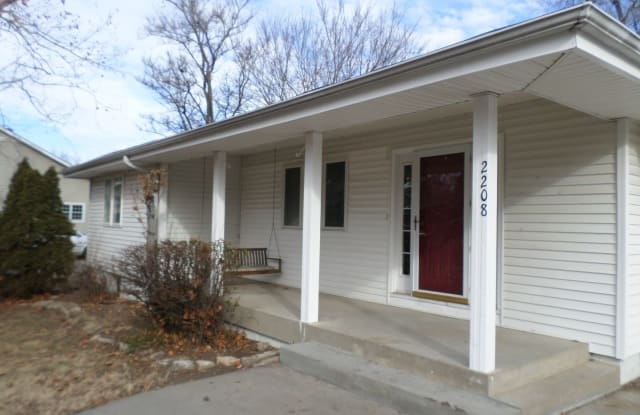 2208 Browning - 2208 Browning Avenue, Manhattan, KS 66502