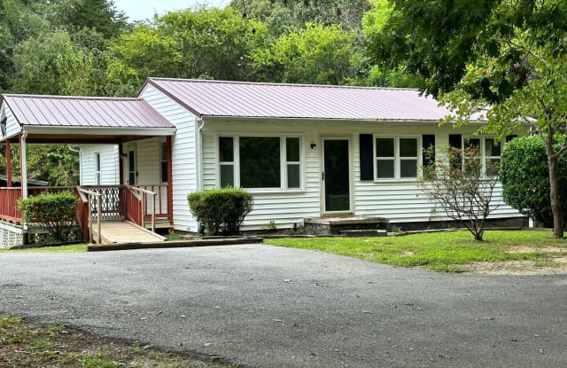 1939 Cumberland Road - 1939 Cumberland Road, Cumberland County, VA 23901